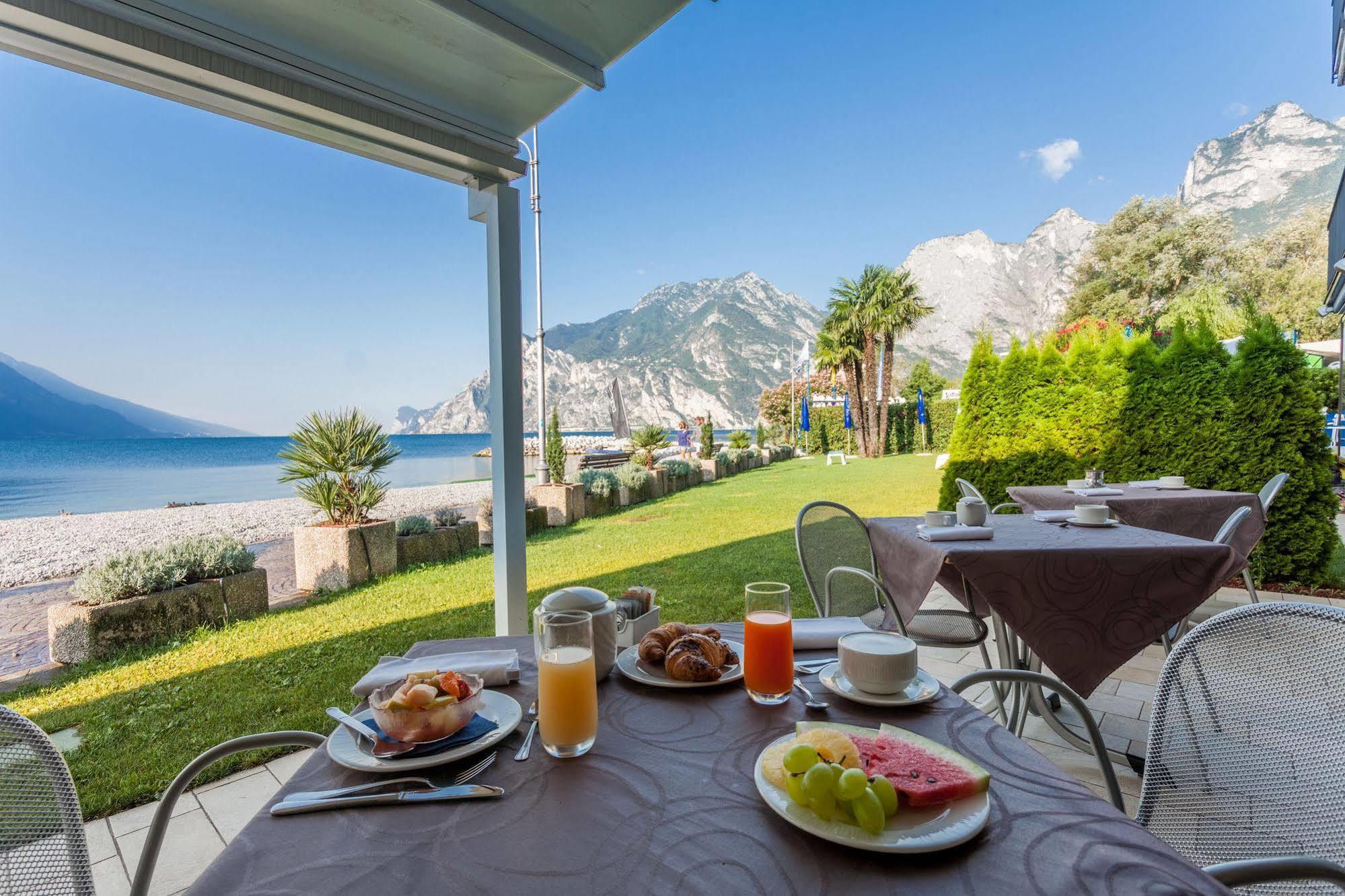 Hotel Lido Blu - Surf & Bike Torbole Sul Garda Εξωτερικό φωτογραφία